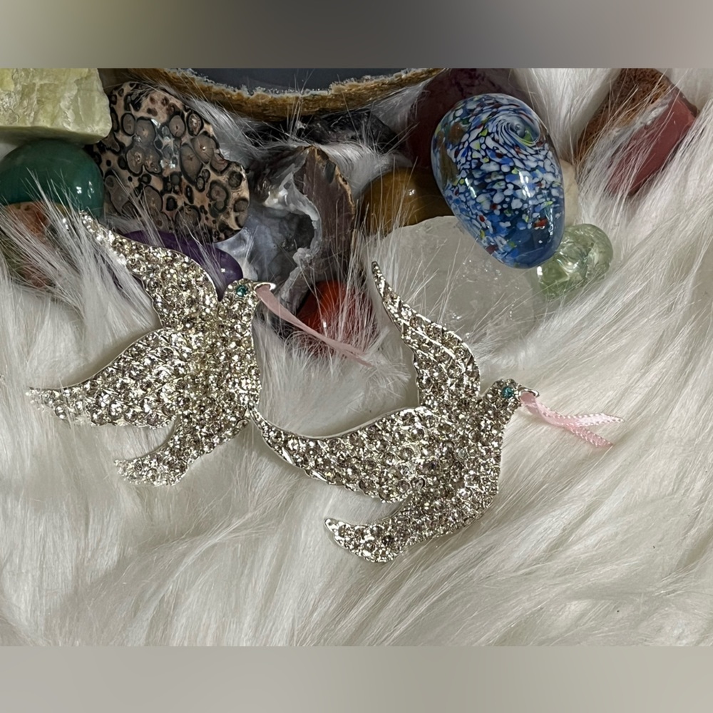 Paloma Blanca Peace Doves Brooch